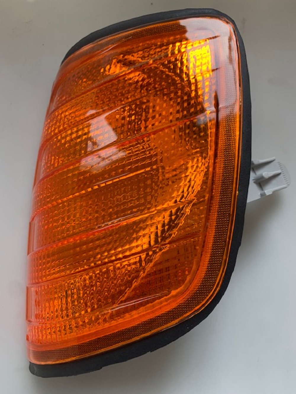 Indicator  W124 – Orange 